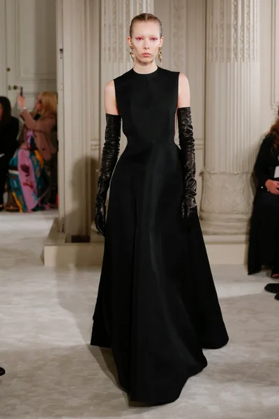 Look 32